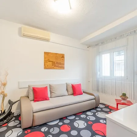 Apartment Delmare