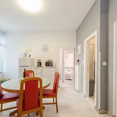 Apartment Delmare